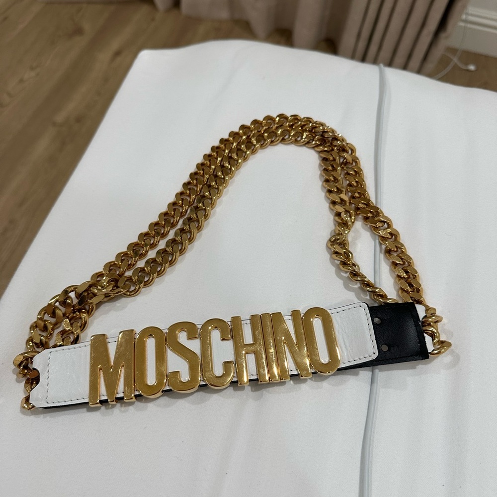 moschino belt